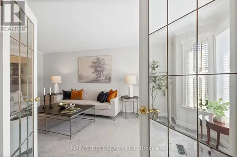 195 Brammar Street Newmarket (glenway Estates) ON L3Y 7T4
