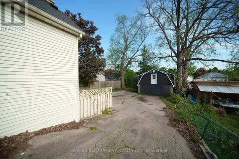 294 Darling Street Brantford ON N3S 3X8