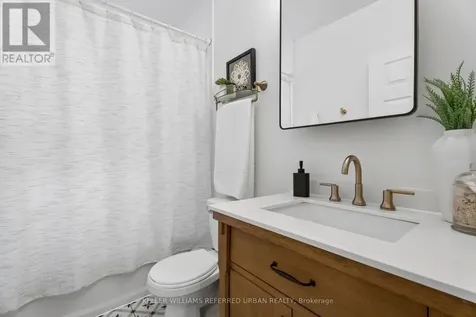84 Smith Avenue Hamilton (landsdale) ON L8L 5P1