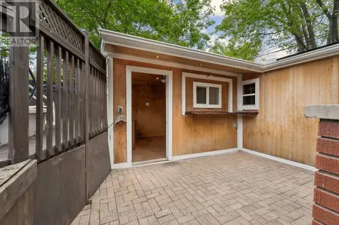 84 Smith Avenue Hamilton (landsdale) ON L8L 5P1