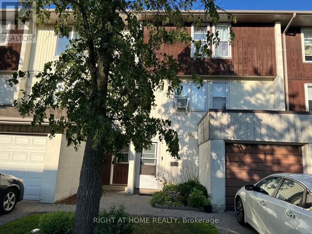135 Chalmers Street South Cambridge ON N1R 6M2