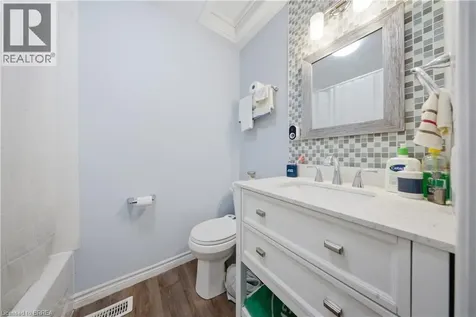 64 Richardson Street Brantford ON N3T 1J1