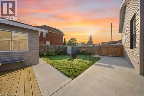 64 Richardson Street Brantford ON N3T 1J1