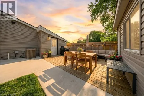 64 Richardson Street Brantford ON N3T 1J1