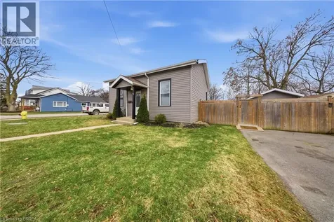 64 Richardson Street Brantford ON N3T 1J1