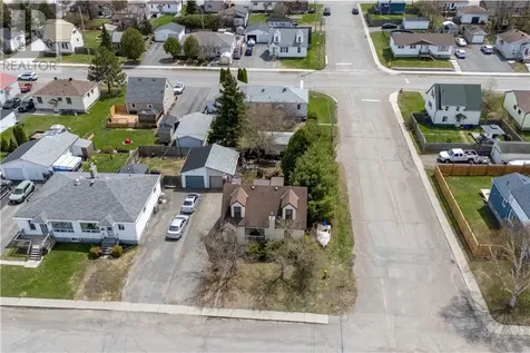 251 Eleventh Avenue Lively ON P3Y 1M7