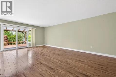 32 Woodburn Avenue St. Catharines ON L2P 0B8