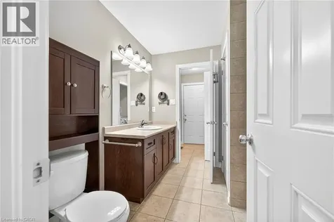 32 Woodburn Avenue St. Catharines ON L2P 0B8
