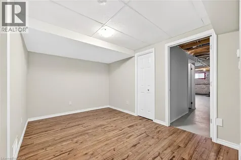 32 Woodburn Avenue St. Catharines ON L2P 0B8