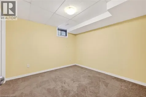 32 Woodburn Avenue St. Catharines ON L2P 0B8