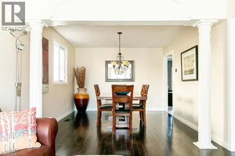 35 Horizon Court Hamilton ON L9B 1W8