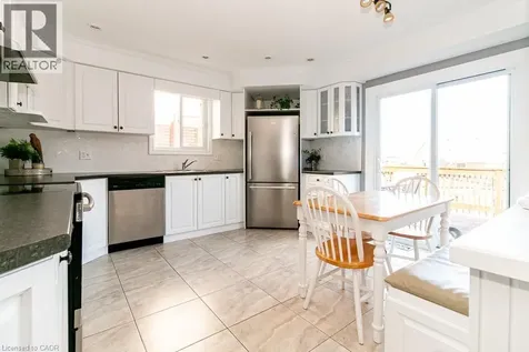 35 Horizon Court Hamilton ON L9B 1W8