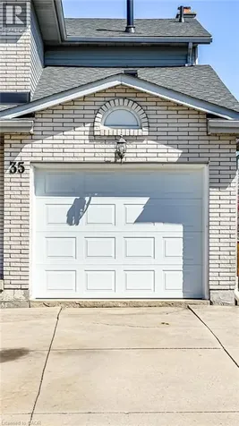 35 Horizon Court Hamilton ON L9B 1W8