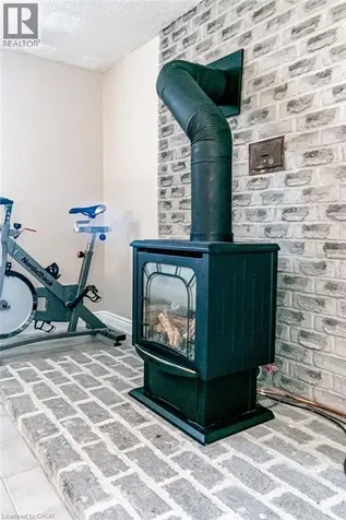 35 Horizon Court Hamilton ON L9B 1W8