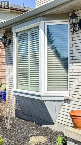 35 Horizon Court Hamilton ON L9B 1W8