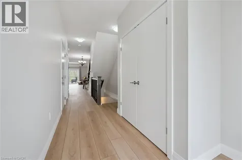 873 Robert Ferrie Drive Kitchener ON N2R 0P2