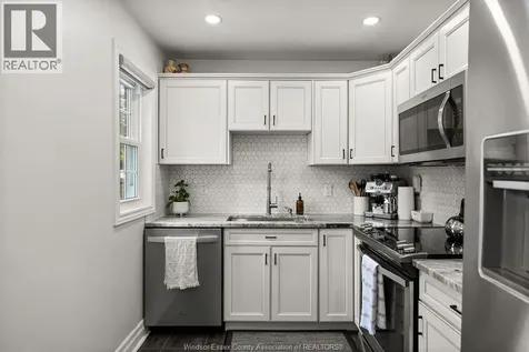 1091 Villaire Avenue Windsor ON N8S 2J7