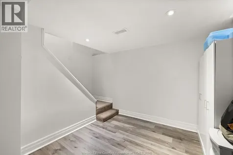 1091 Villaire Avenue Windsor ON N8S 2J7