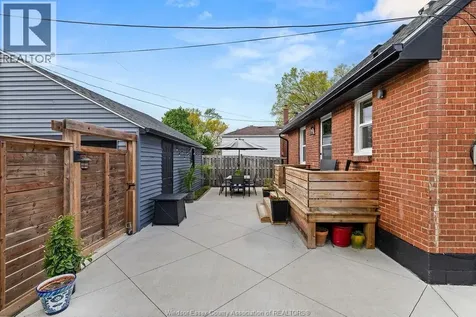1091 Villaire Avenue Windsor ON N8S 2J7