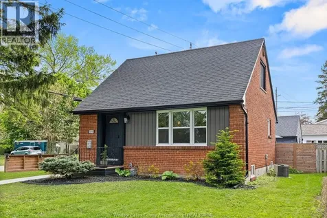 1091 Villaire Avenue Windsor ON N8S 2J7