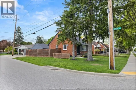 1091 Villaire Avenue Windsor ON N8S 2J7