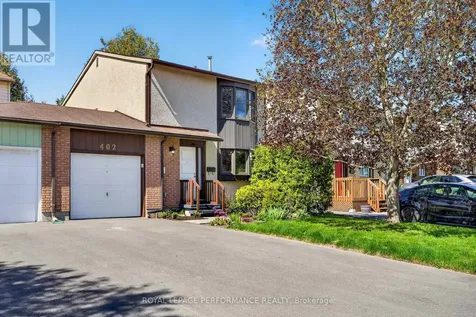 402 Duval Lane Ottawa ON K1E 2K2
