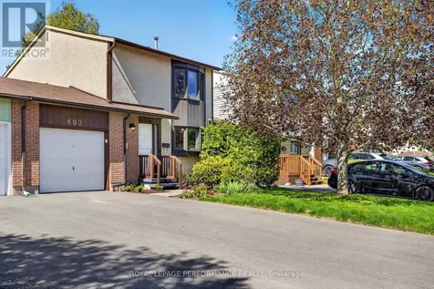402 Duval Lane Ottawa ON K1E 2K2