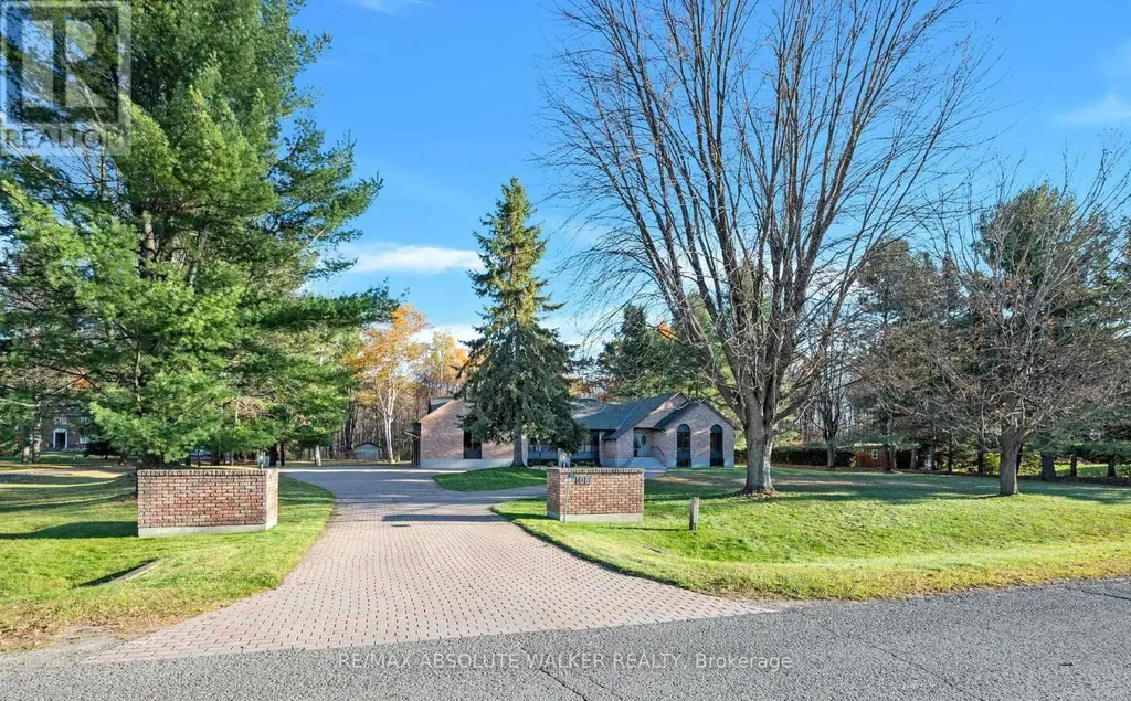 108 Margaret Anne Drive Ottawa ON K0A 1L0
