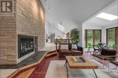 108 Margaret Anne Drive Ottawa ON K0A 1L0
