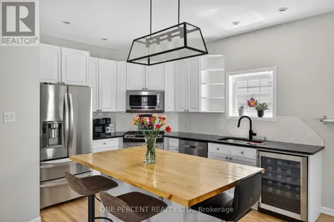 1800 Nicolet Way Ottawa ON K4A 3T7
