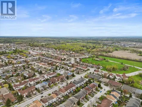 218 Flamborough Way Ottawa ON K2W 1G5