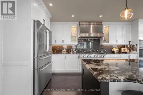 805 Carling Avenue Ottawa ON K1S 5W9