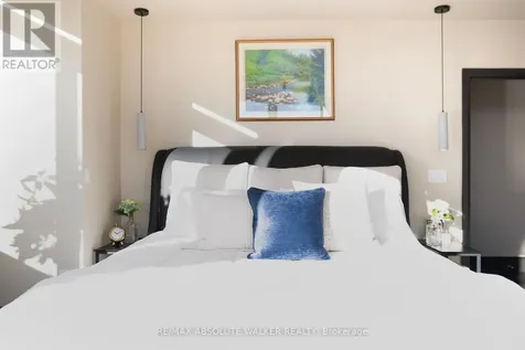 805 Carling Avenue Ottawa ON K1S 5W9