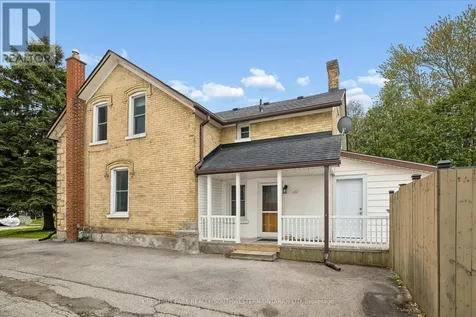 30 Hopeton Street Cambridge ON N1R 3T3