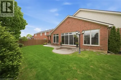 74 Franklin Street Brantford ON N3R 1T4