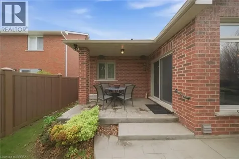 74 Franklin Street Brantford ON N3R 1T4