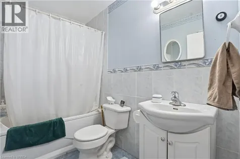 17 Kathleen Street Paris ON N3L 1V7