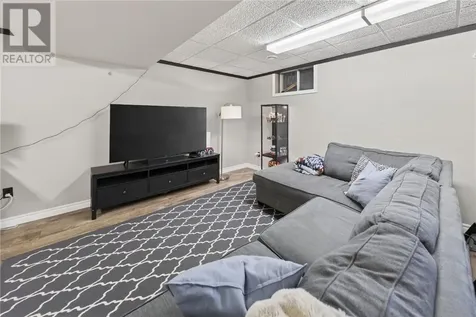 93 Kingston Court Sudbury ON P3A 1E1