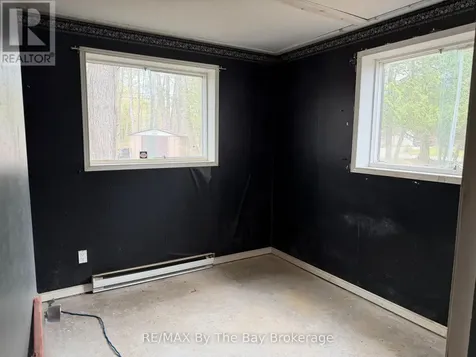 288 Knox Road East Wasaga Beach ON L9Z 2T5