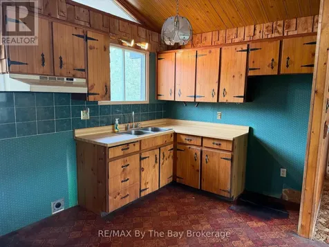 288 Knox Road East Wasaga Beach ON L9Z 2T5