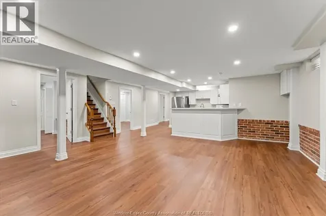 4531 Pleasant Place Windsor ON N8Y 2E9