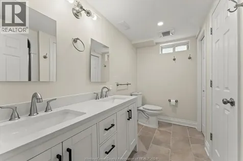 4531 Pleasant Place Windsor ON N8Y 2E9