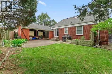 4531 Pleasant Place Windsor ON N8Y 2E9
