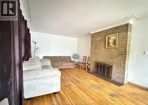 3006 Alexander Avenue Windsor ON N9C 1G5