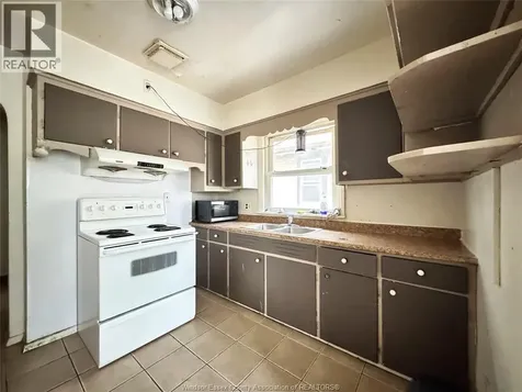 3006 Alexander Avenue Windsor ON N9C 1G5