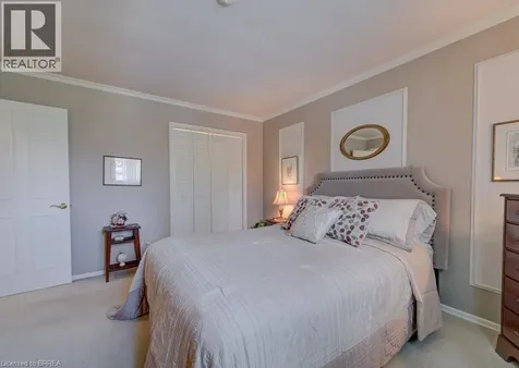 11 Pippin Drive Brantford ON N3R 5V8