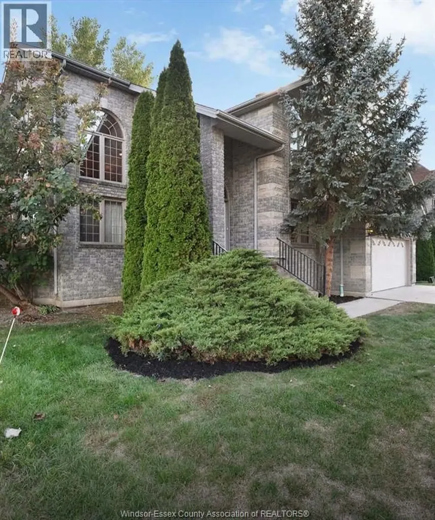 11363 Amalfi Windsor ON N8P 1J8