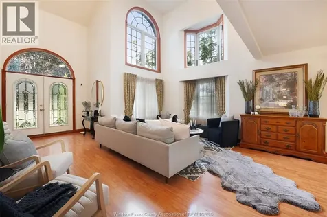 11363 Amalfi Windsor ON N8P 1J8