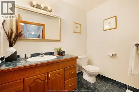 11363 Amalfi Windsor ON N8P 1J8