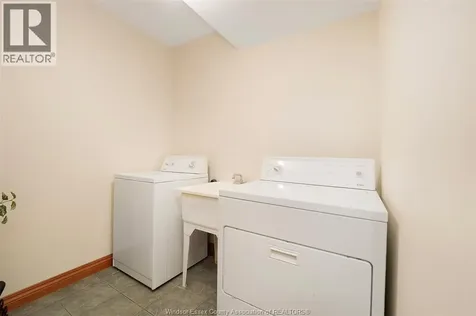 11363 Amalfi Windsor ON N8P 1J8